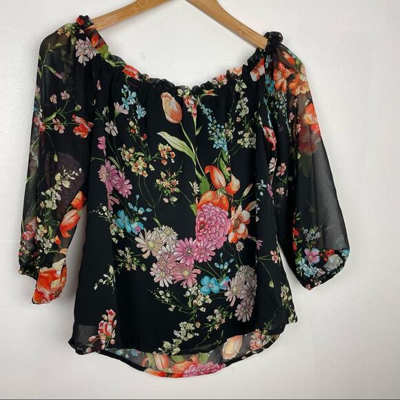 Lily White | Floral Blouse Tropical Black Small - Picture 2 of 5